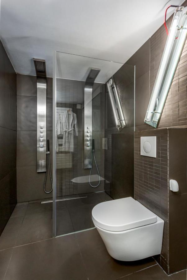 Design Et Confort Near Champs Elysees Paris Exterior foto