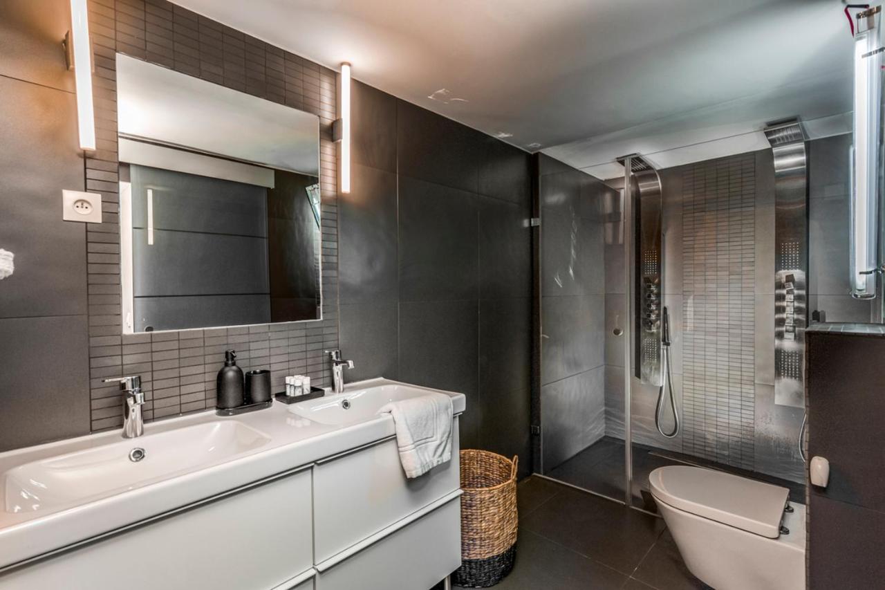 Design Et Confort Near Champs Elysees Paris Exterior foto